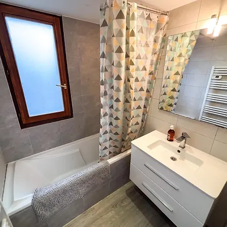 Daire Le Valbruche - Spacieux & Cosy - Centre - Commerces A Proximite